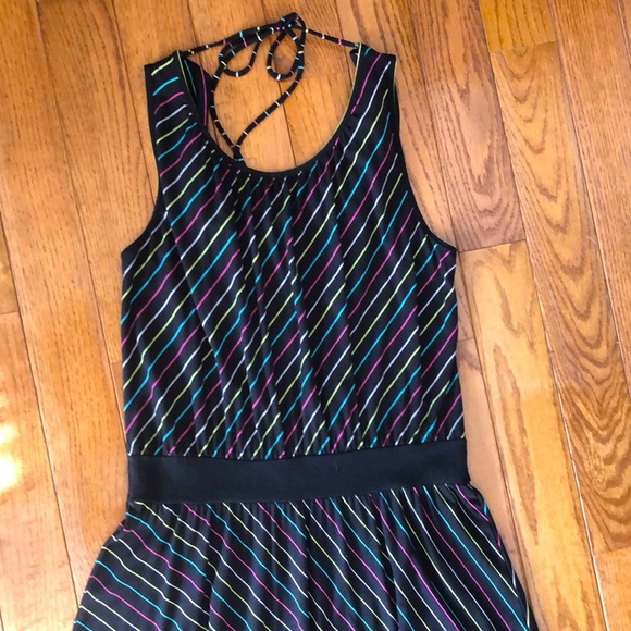 Old Navy Tie Back Summer Dress - Picture 9 of 10